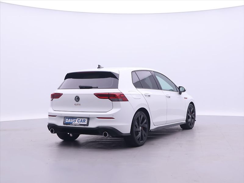 Volkswagen Golf 2,0 TSI GTI 180kW Virtual DPH - fotka 7 z 35