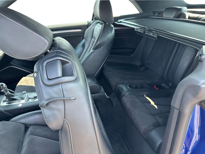 Audi S3 Cabrio 2.0 TFSI 221kW Quattro - fotka 12 z 23