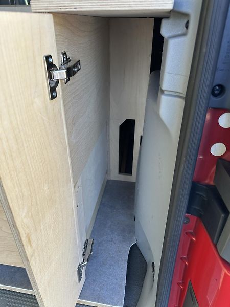 Opel Vivaro (2004) 1.9CDTI/74kW *SPACÍ VESTAVBA  - fotka 28 z 36
