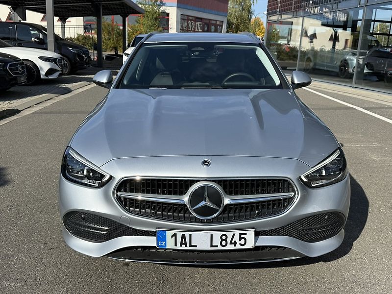 Mercedes-Benz Třídy C (2025) 220 d 4MATIC kombi - fotka 3 z 40