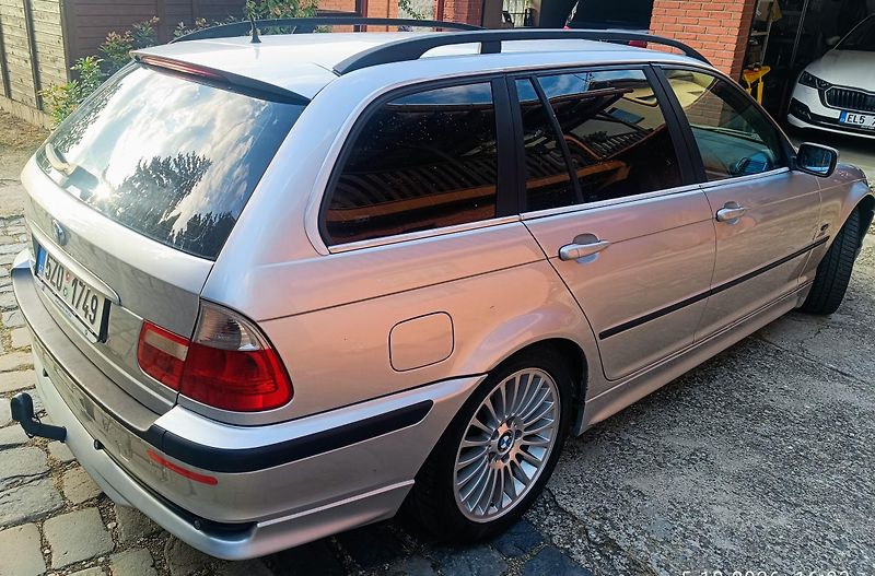 BMW Řada 3 (2001) špičková výbava - fotka 2 z 27