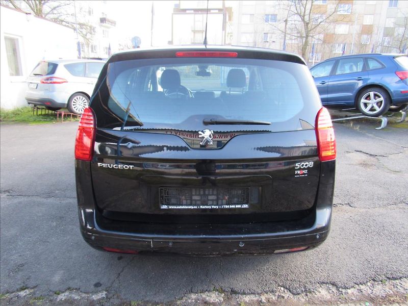 Peugeot 5008 2,0 HDi 110kW - fotka 5 z 23