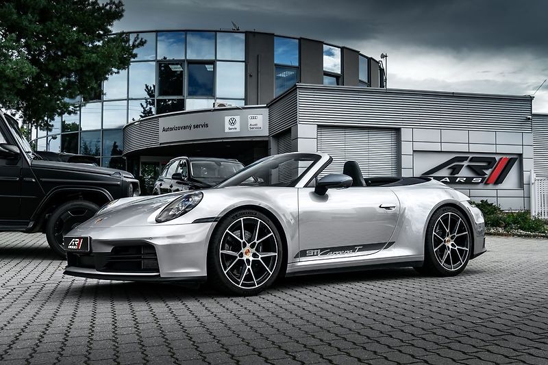 Porsche 911 Carrera T Cabrio Sport Chrono - fotka 28 z 28