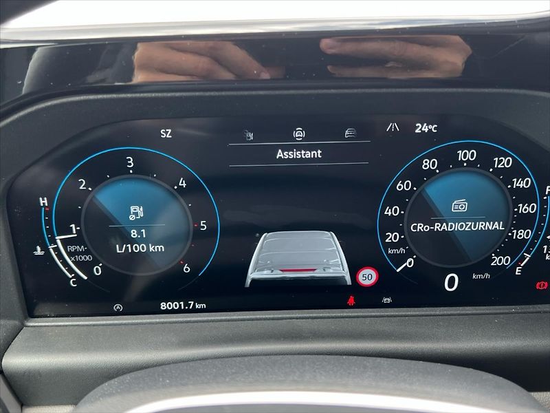 Volkswagen Caravelle 2,0 TDi 110kW LIFE 8míst  T7 - fotka 16 z 25