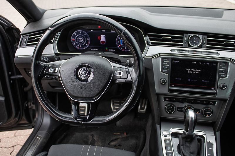 Volkswagen Passat - fotka 8 z 31