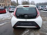 Toyota Aygo 1.0, 51 kW, klima - náhled 11
