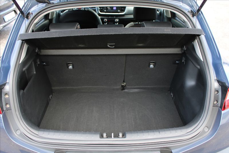 Kia Stonic 1,4 i  NOVÉ V ČR,PREMIUM,34TKM - fotka 26 z 33