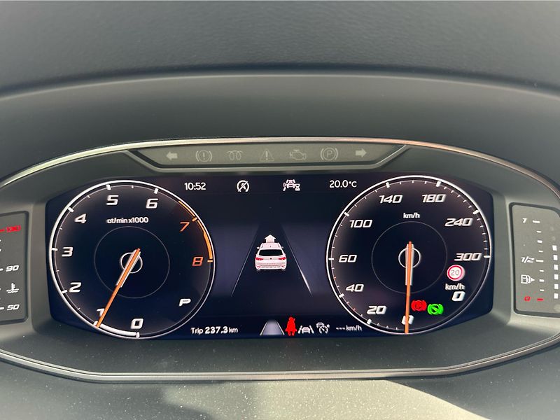 Seat Ateca Cupra 1,5 TSI DSG - fotka 21 z 30