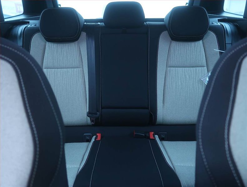 Škoda Karoq (2019) Style 1.5 TSI - fotka 10 z 19