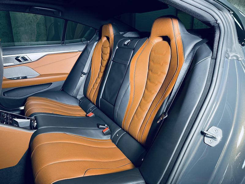 BMW Řada 8 (2021) 840d*xDRIVE*HUD*NEZ.TOP*PANO - fotka 34 z 39