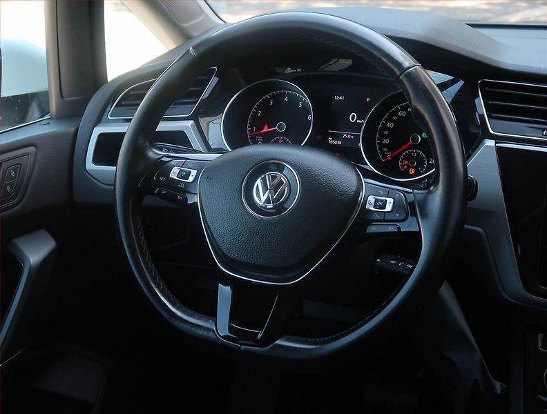 Volkswagen Touran (2018) Comfortline 1.4 TSI, Automat - fotka 20 z 22