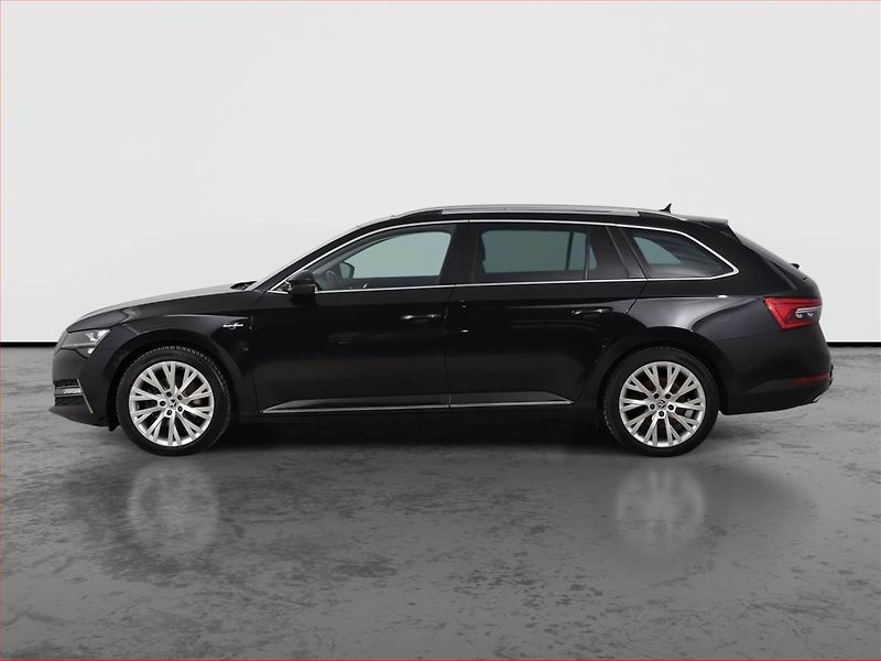 Škoda Superb (2023) Laurin&Klement 2.0 TDI - fotka 3 z 27