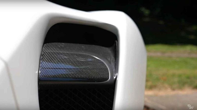 Ferrari 488 Spider s příplatky v hodnotě přes 3 miliony.