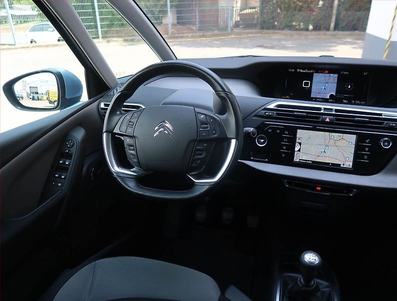 Citroën C4 Picasso (2015) 1.6 HDi, 7 míst, Serv.kniha - fotka 7 z 28