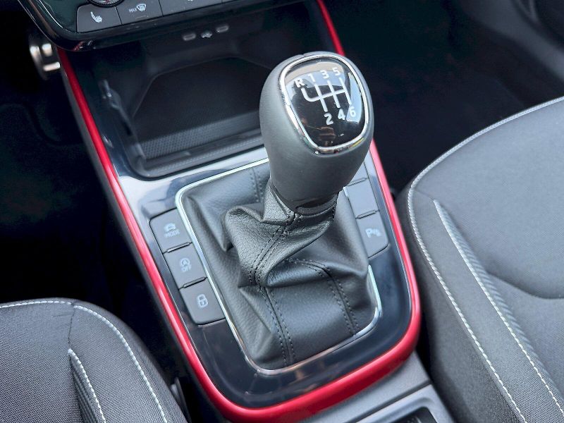 Škoda Fabia (2025) 1.0 TSI 85kW Monte Carlo - fotka 29 z 35