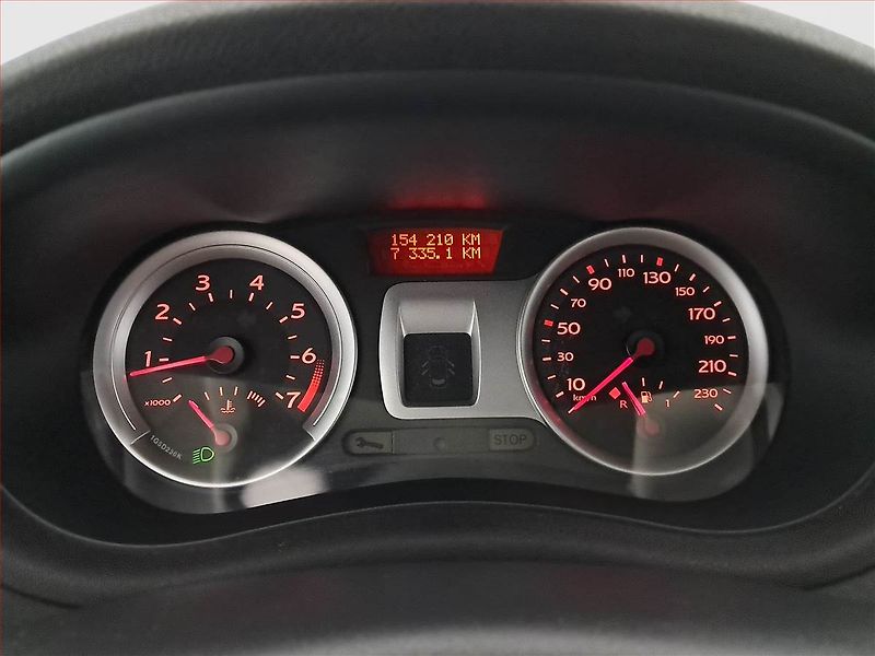 Renault Clio (2006) 1.6 16V, nová STK - fotka 11 z 15