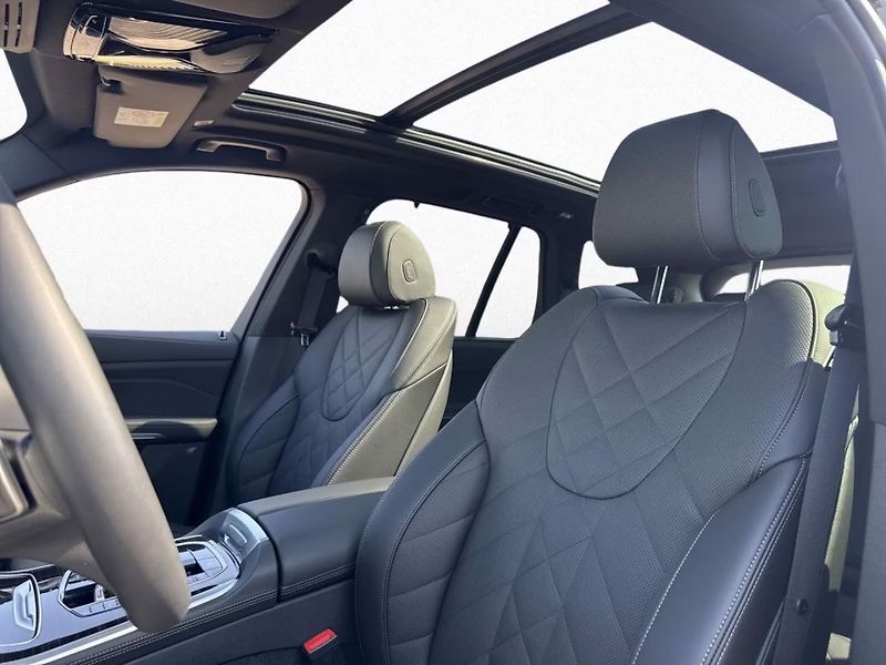 BMW X5 xDrive30d M-Sport DAPro 360 - fotka 13 z 15