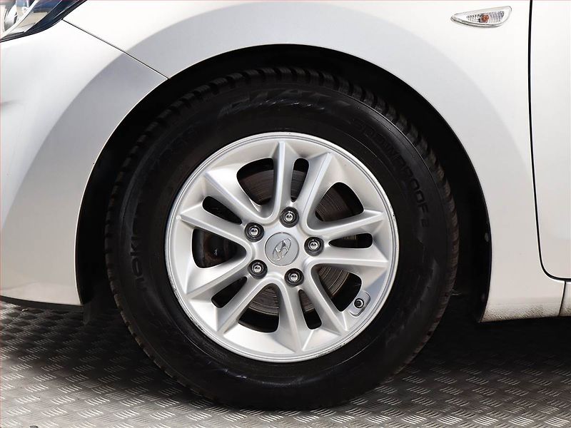 Hyundai i30 (2016) 1.6 GDI, Serv.kniha, Tempomat - fotka 12 z 14