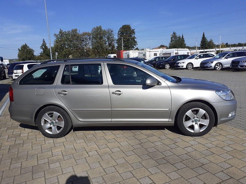 Škoda Octavia (2013) KOMBI 1.4 TSI AMBIENTE - fotka 3 z 27