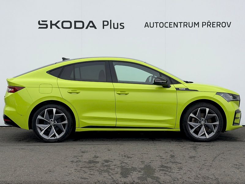 Škoda Enyaq (2022) RS 220kW 82kWh 4x4 - fotka 32 z 35