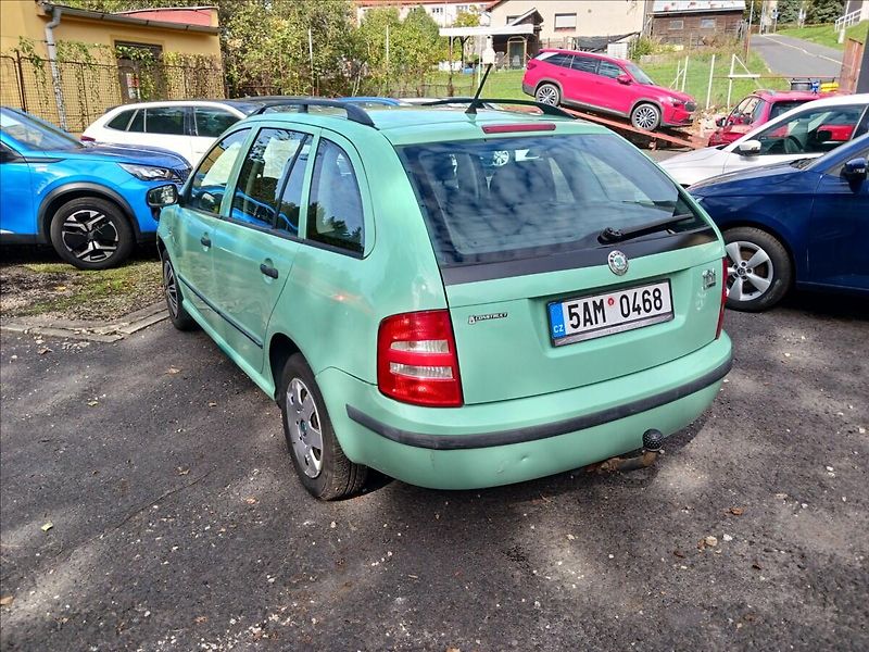 Škoda Fabia 1,4 MPI 50kW Kombi - fotka 5 z 16