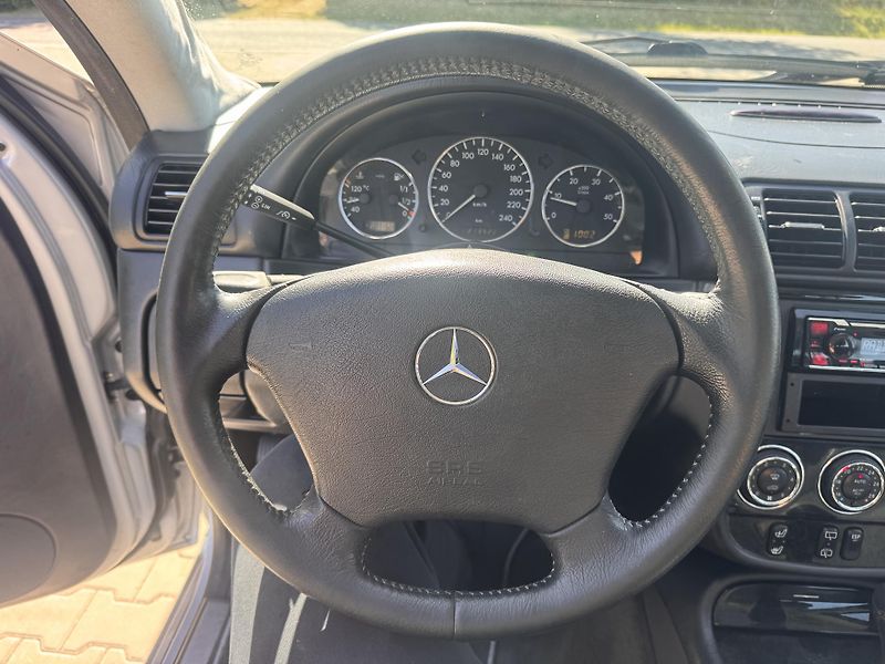 Mercedes-Benz Třídy M ML270CDI W163 INSPIRATION - fotka 11 z 22