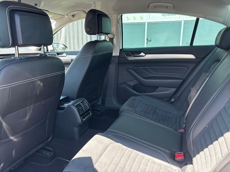 Volkswagen Passat - fotka 17 z 18