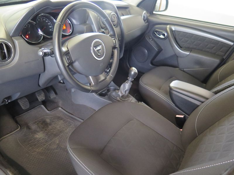 Dacia Duster (2014) 1.2TCe,klima,senzory,92kW - fotka 11 z 22