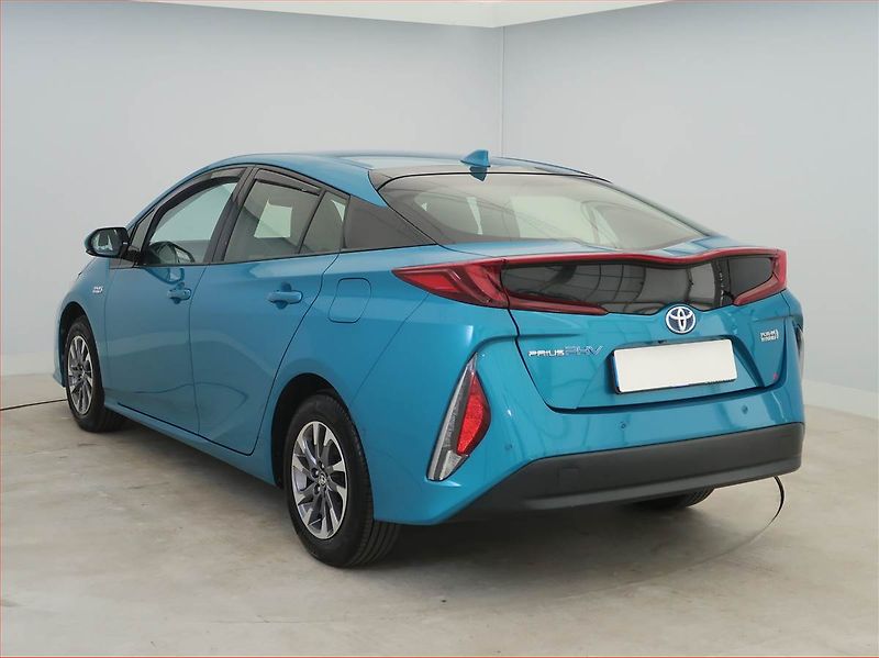Toyota Prius (2017) 1.8 PHV - fotka 4 z 19