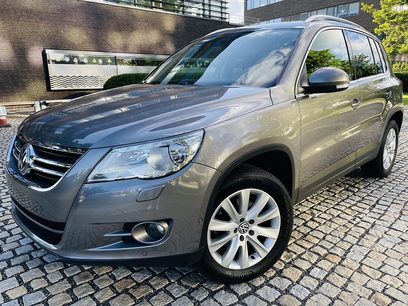 Volkswagen Tiguan 2.0TSI 4x4 AUT SERVISKA VYHŘEV - fotka 2 z 47