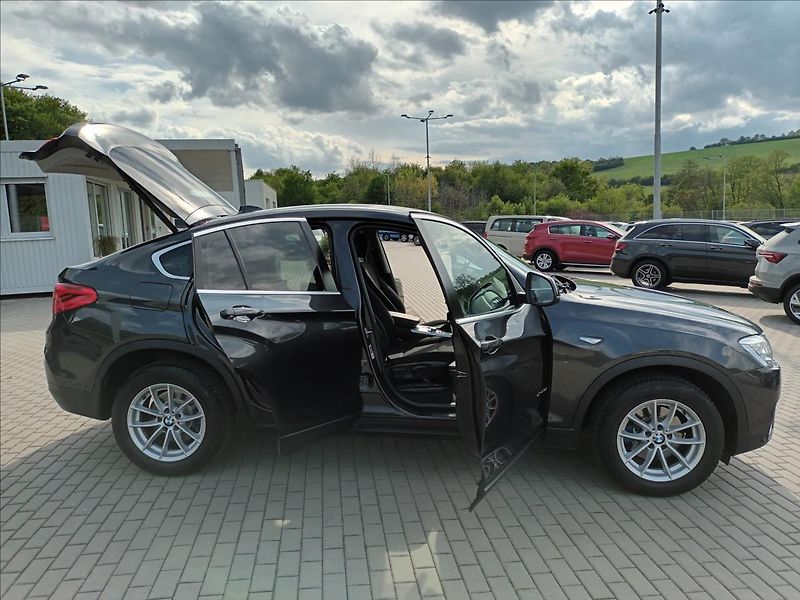 BMW X4 2,0 xDrive20d,MANUÁL,NAVI, - fotka 9 z 41