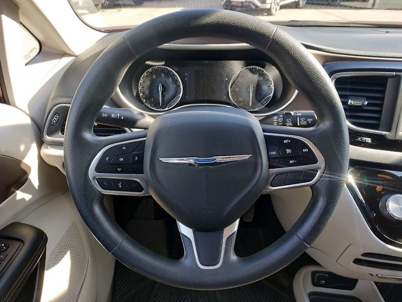 Chrysler Pacifica 3.6 V6 L, SERVIS, TZ - fotka 17 z 36