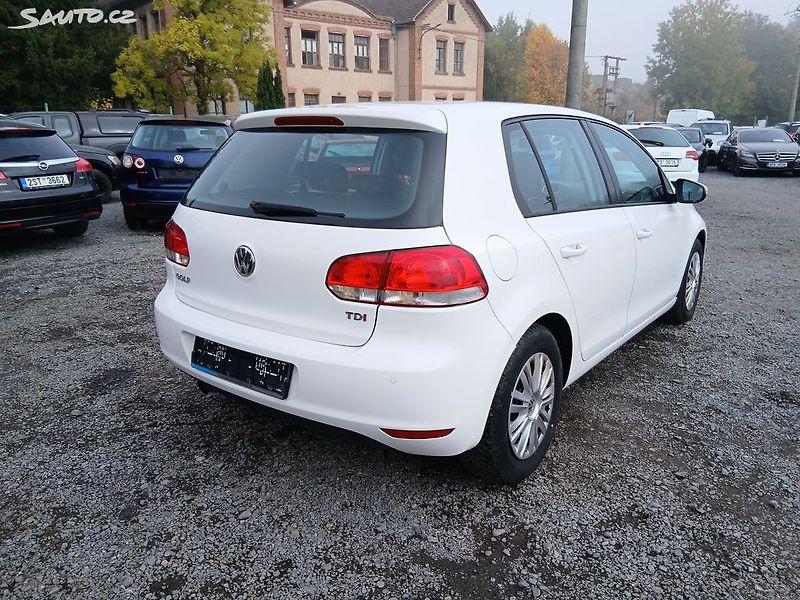 Volkswagen Golf VI 1.6 TDI - fotka 7 z 29