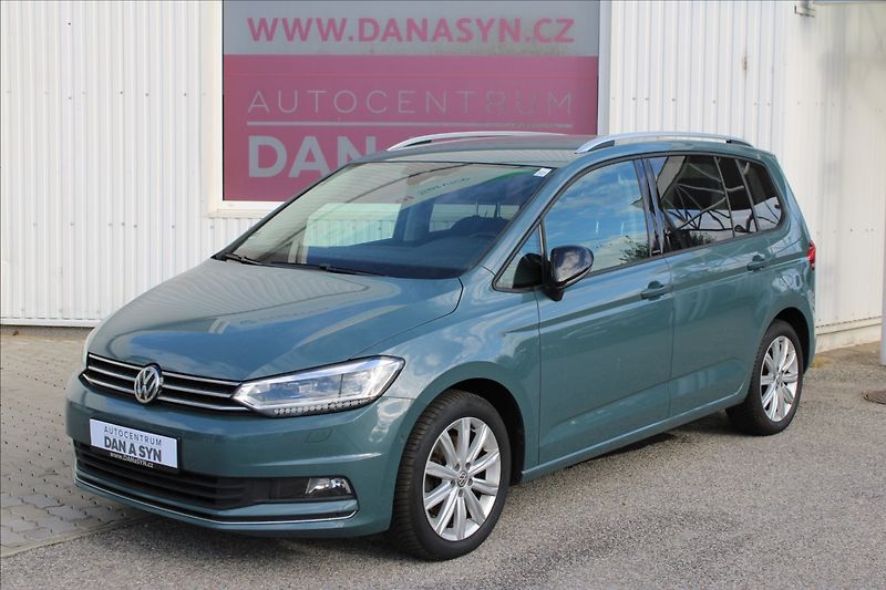 Volkswagen Touran 1,5 TSI IQ.Drive DSG - fotka 1 z 4