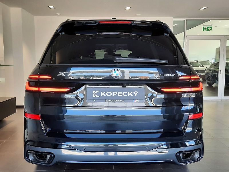 BMW X7 xDrive 40d M Sport - fotka 5 z 15