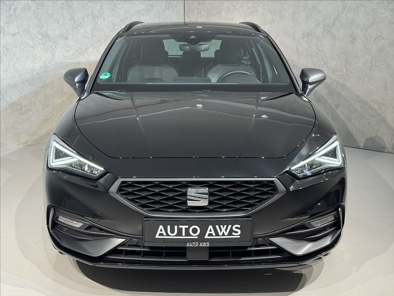Seat Leon 1,4 TSi  e-Hybrid FR Line LED - fotka 3 z 50