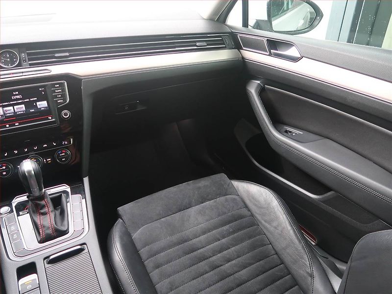 Volkswagen Passat (2015) Highline 2.0 TDI, 4X4 - fotka 8 z 17
