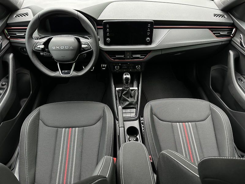 Škoda Kamiq 1.0TSi DSG Monte Carlo 116PS M - fotka 34 z 42
