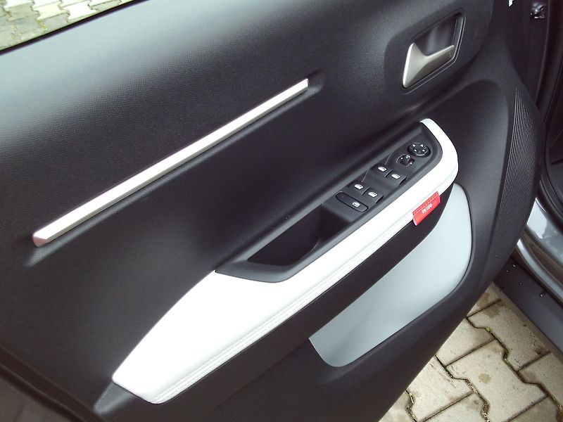 Citroën C3 Aircross (2026) MAX Hybrid 145k Automatic     - fotka 11 z 17