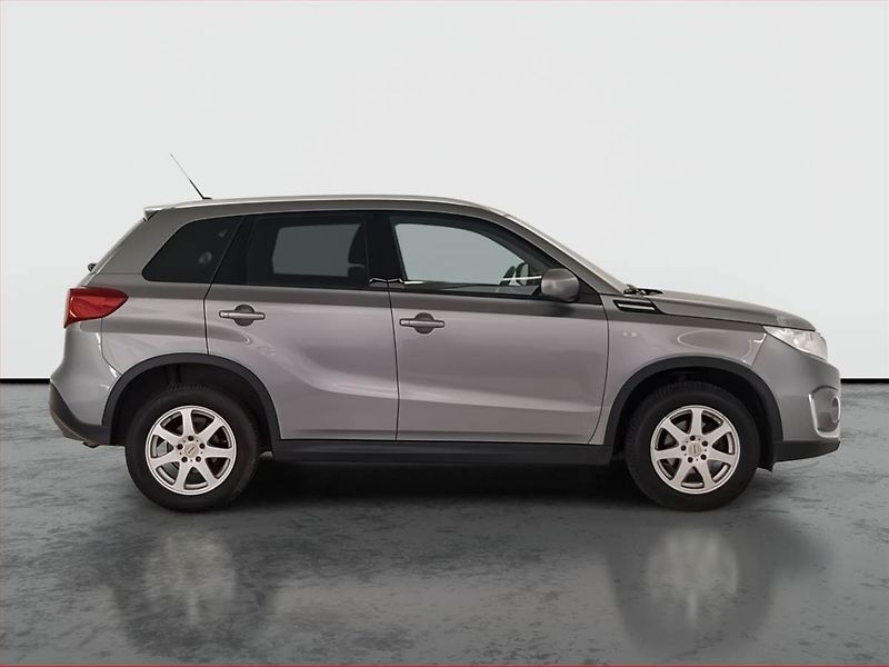 Suzuki Vitara (2019) 1.4 BoosterJet, Serv.kniha - fotka 6 z 19