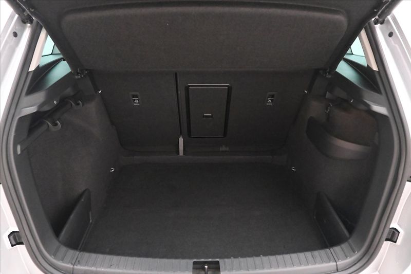 Škoda Karoq 2,0 TDI 85kW DSG VIRTUAL EL.KU - fotka 10 z 31