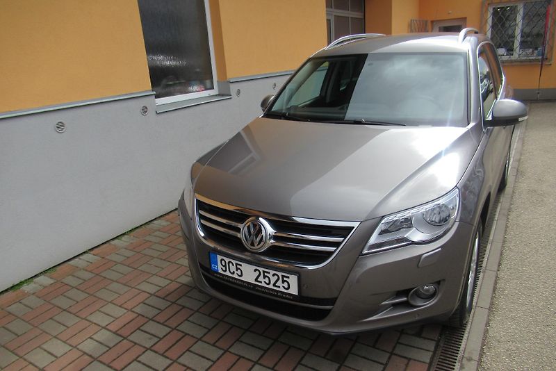 Volkswagen Tiguan 2.0 TDi AUT.KLIMA TAŽNÉ - fotka 8 z 21