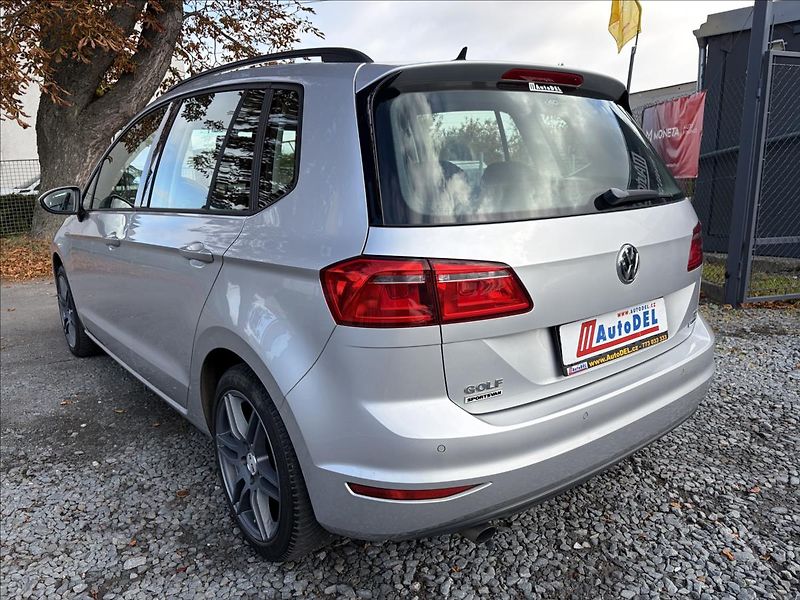 Volkswagen Golf Sportsvan 1,6 TDi 81kW  Serviska,Navigac - fotka 4 z 49