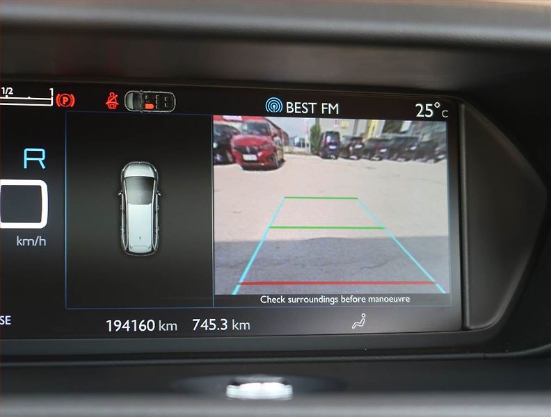 Citroën C4 Picasso (2014) 1.6 HDi, Automat, 7 míst - fotka 23 z 23