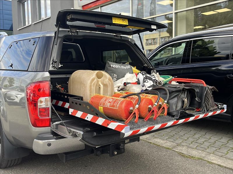 Nissan Navara 2,3 dCi  Tekna NP300 AT - fotka 22 z 39