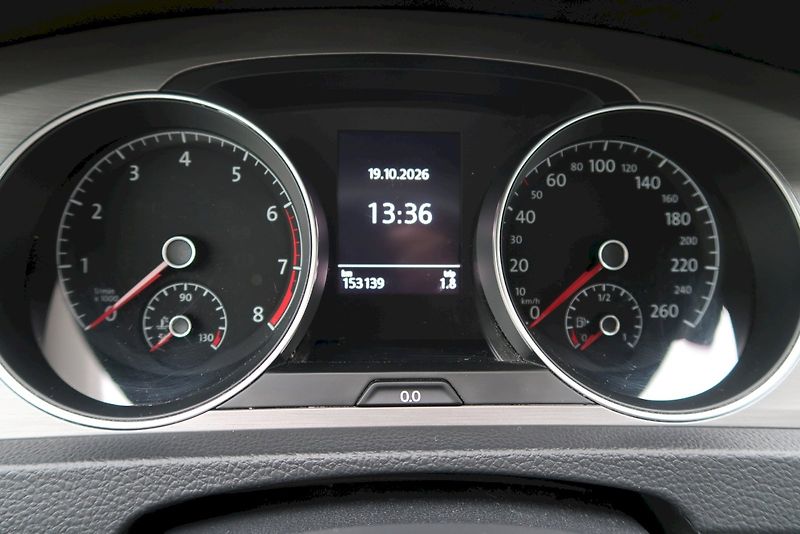 Volkswagen Golf (2016) COMFORTLINE 1,2 TSI 81 kW DSG - fotka 7 z 29