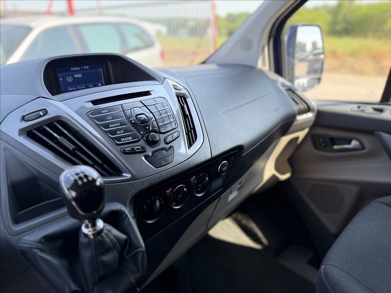 Ford Transit Custom 2,0 125kW 5MÍST WEBASTO DPH TZ - fotka 13 z 30