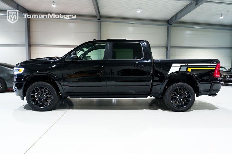 RAM 1500 (2024) Limited 540Hp Night RAMBOX - fotka 8 z 28