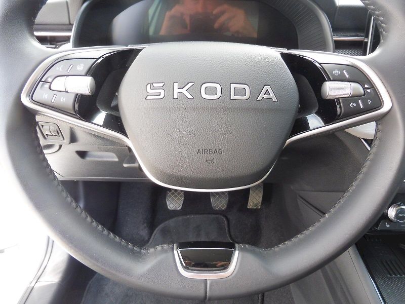 Škoda Scala (2025) Top Selection 1,0 TSI 85kW - fotka 10 z 29