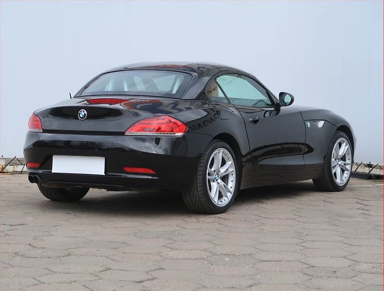 BMW Z4 (2013) sDrive20i, Kůže, Bi-Xenony - fotka 24 z 24
